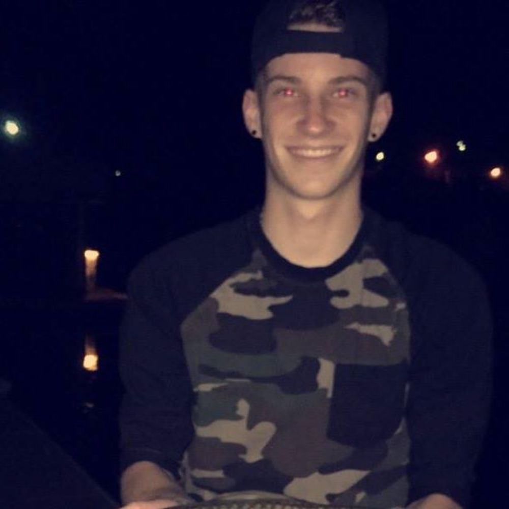 Meet your Posher, Cole